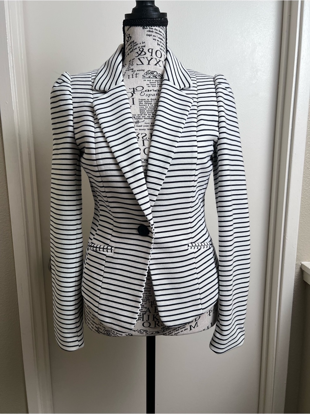 H&M Navy White Striped Fitted Blazer Size 4 Tailored Preppy Workwear